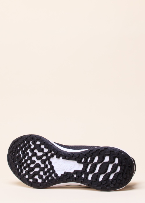 Беговые кроссовки Revolution 6 Nike