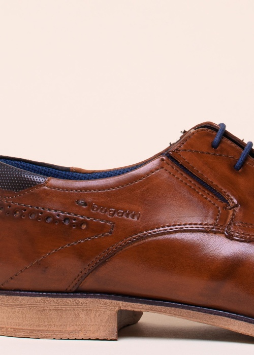 Bugatti slēgtas kurpes Nicolo Exko