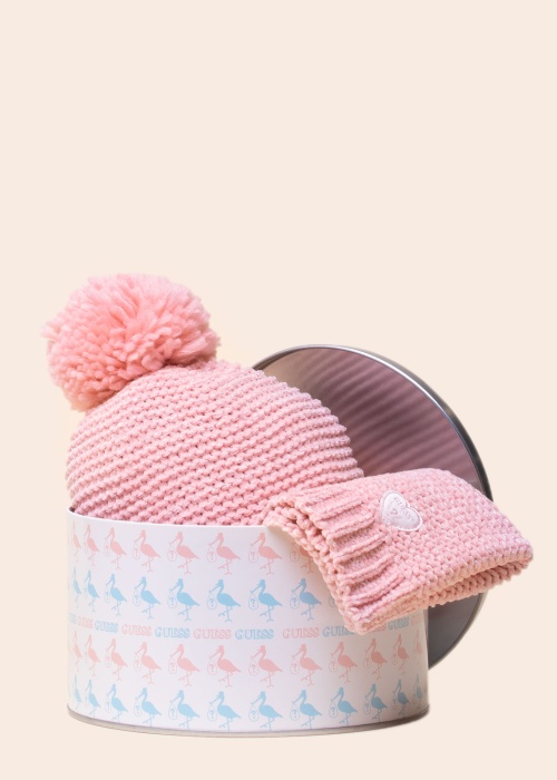 Комплект зимней шапки и шарфа Guess