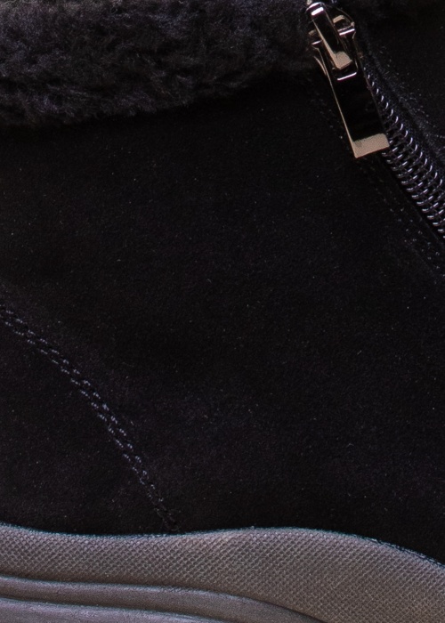 Замшевые полусапоги Topway