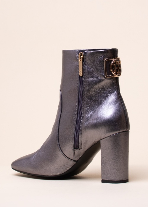 Tommy Hilfiger puszābaki