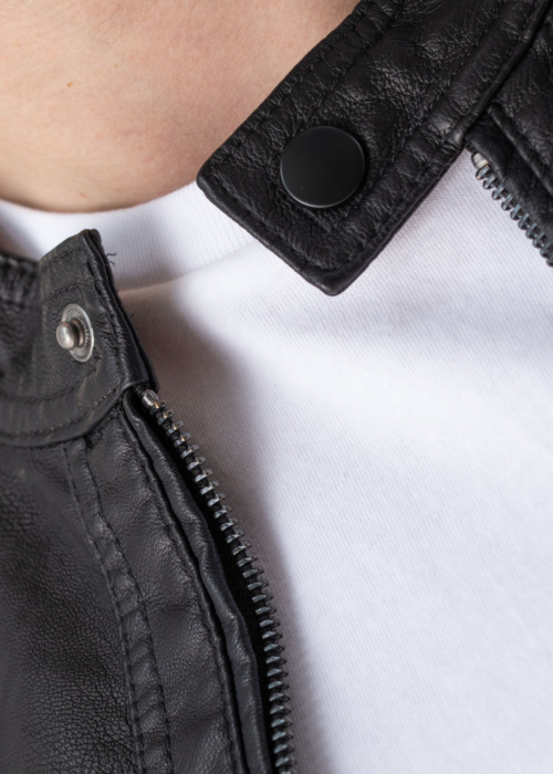 Jack & Jones pavasara-rudens virsjaka Warner