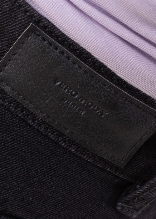 Vero Moda šorti Nineteen