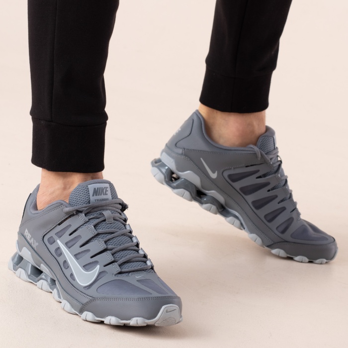 Спортивная обувь  Reax Nike