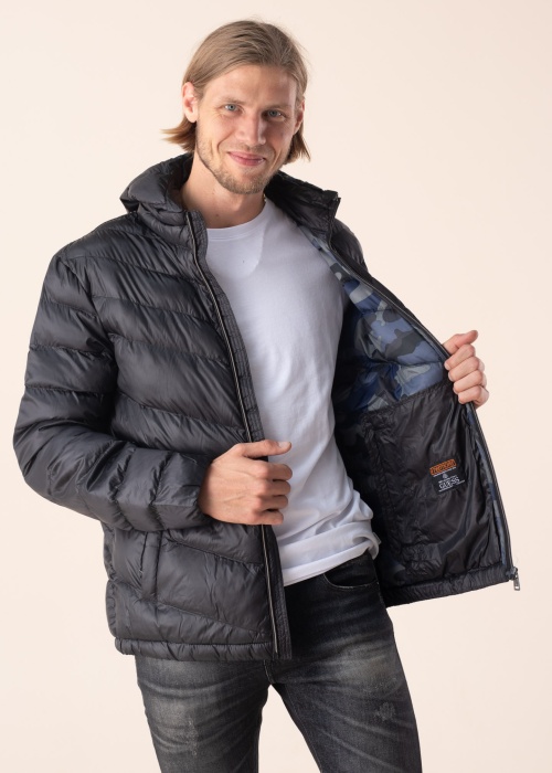 Куртка весна-осень Guess