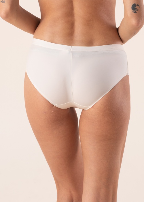 Triumph biksītes Aura Spotlight