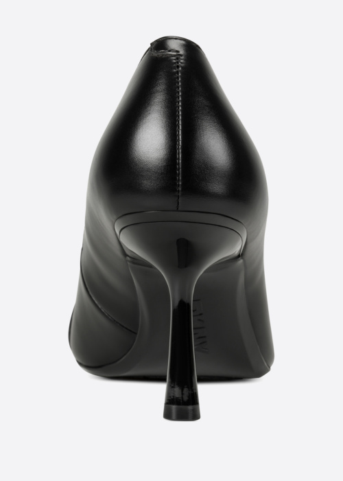 DKNY slēgtas kurpes Nashbrook