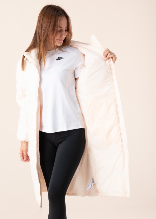 Nike Ziemas virsjaka