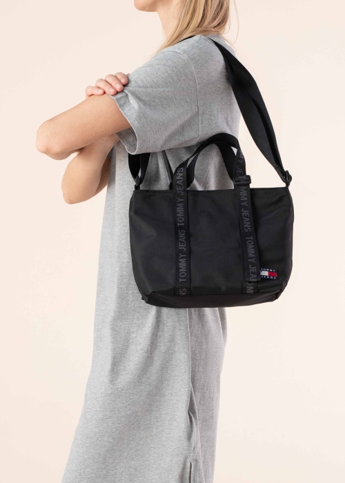 Сумка Essential Tommy Jeans