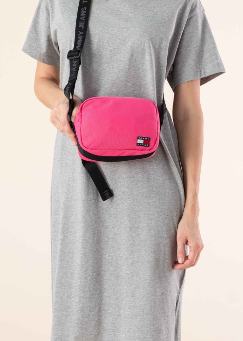 Сумка Essential Tommy Jeans