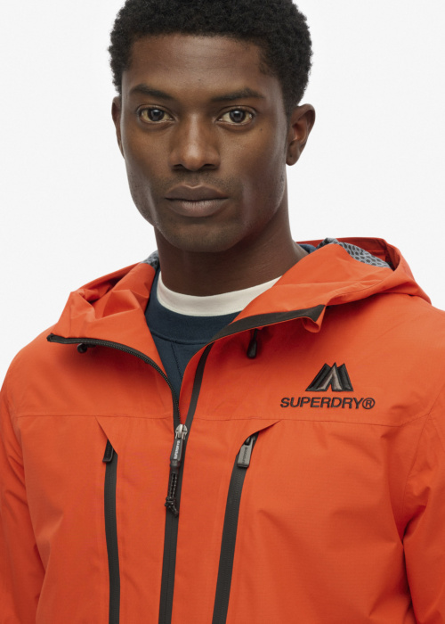 Весенне-осенняя куртка SuperDry