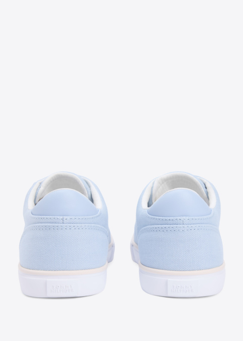 Tommy Hilfiger kedas