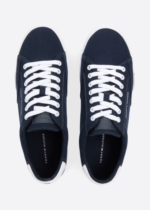 Tommy Hilfiger kedas