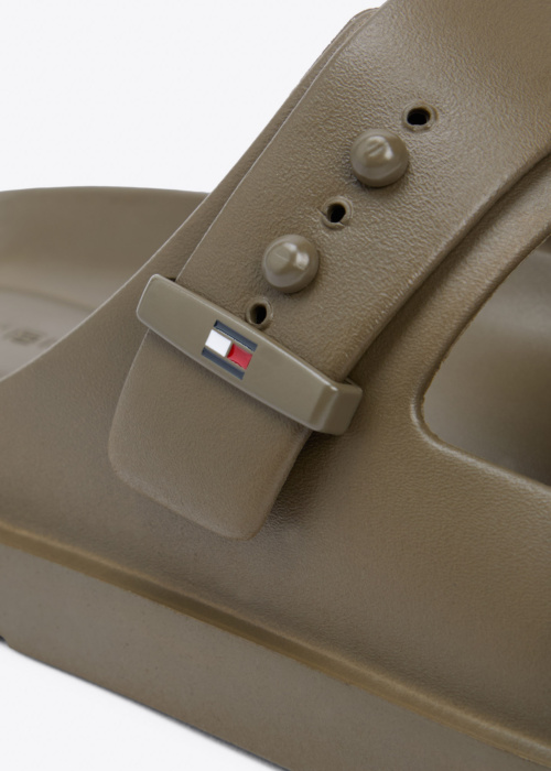 Tommy Hilfiger baseina iešļūcenes