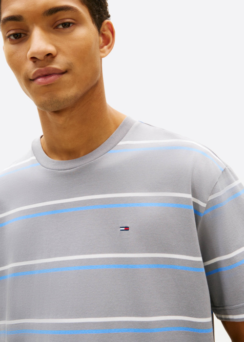 Футболка Tommy Jeans