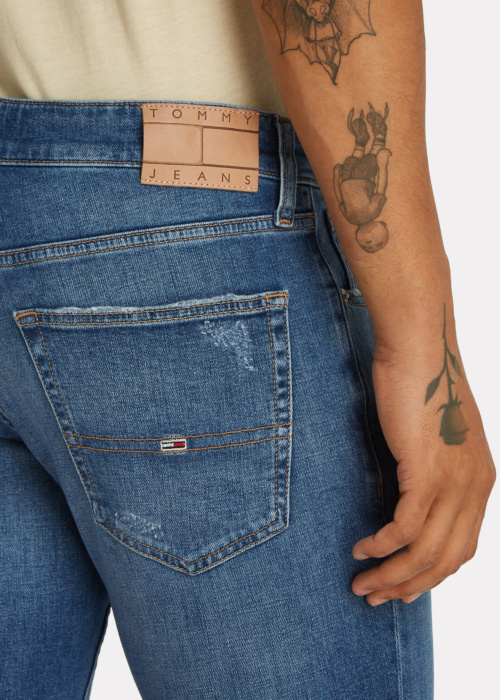 Джинсы Tommy Jeans