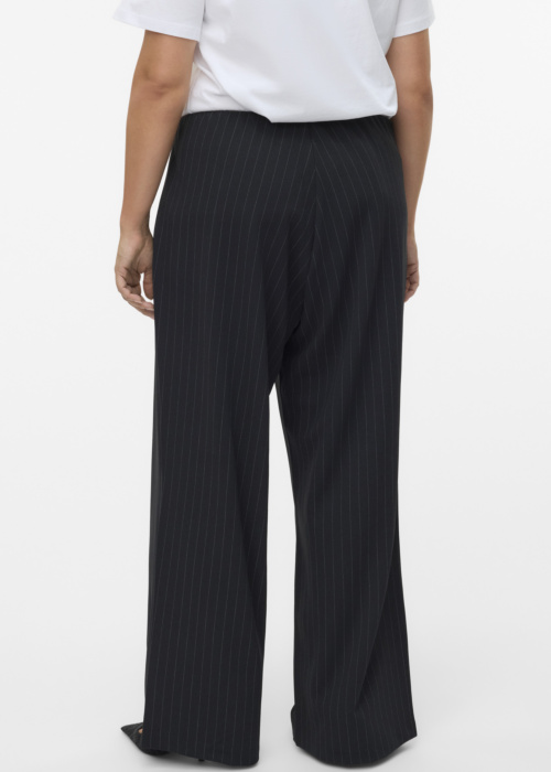 Vero Moda Curve bikses Cberlin