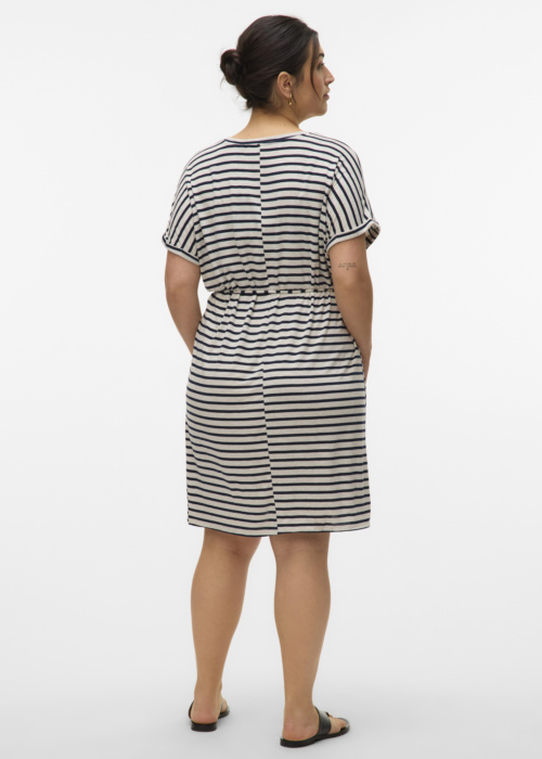 Vero Moda Curve kleita Holly