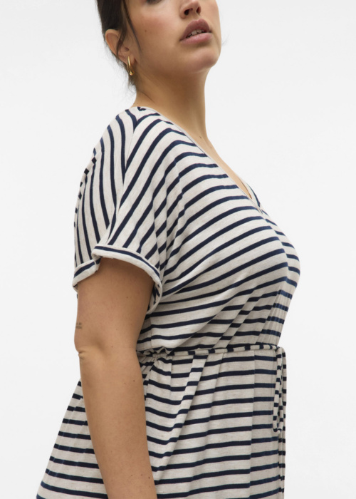 Vero Moda Curve kleita Holly