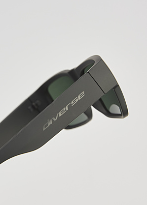 Diverse saulesbrilles Fatty P