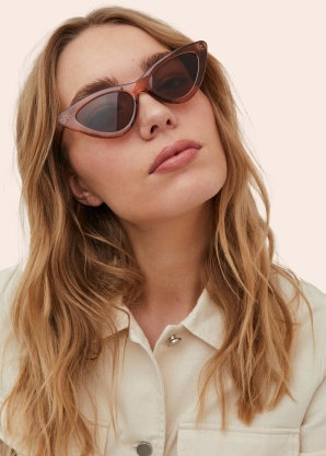 Vila saulesbrilles Beatrica