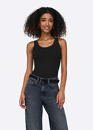 Only tops Sara Sharai