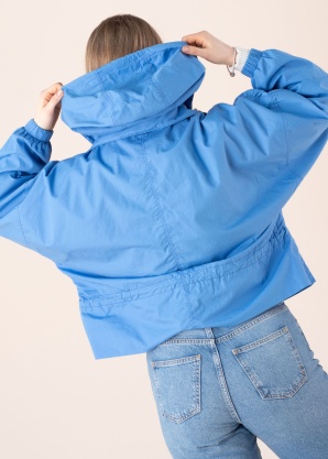 Esprit pavasara-rudens virsjaka