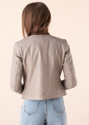 Saki Ādas jaka Paula