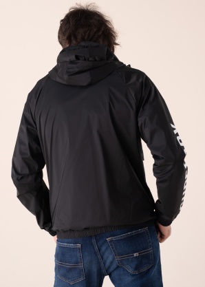 Весенне-осенняя куртка SuperDry