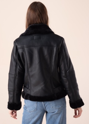 Only Īsā jaka Agnete