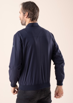 Guess Bomber tipa jakas