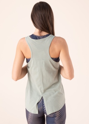 Icepeak tops Algonas