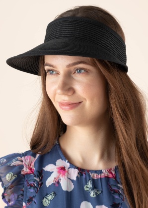 Luhta cepure ar nagu Norike