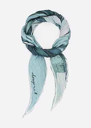 Desigual šalle Woods