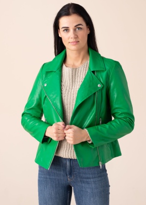 Only Īsā jaka Melisa