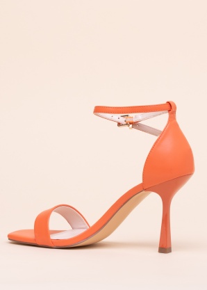 Only kurpes Aubrey-1