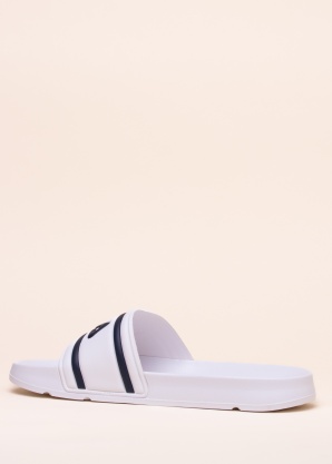 Fila baseina iešļūcenes Morro Bay