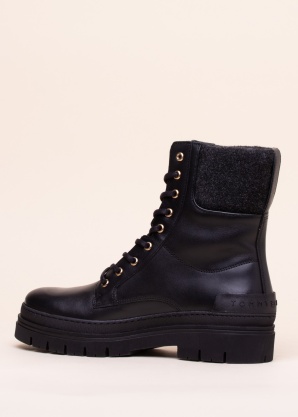 Tommy Hilfiger puszābaki