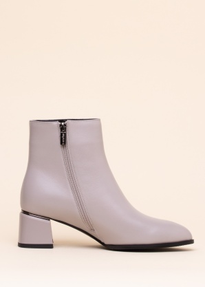 Loretta Vitale puszābaki