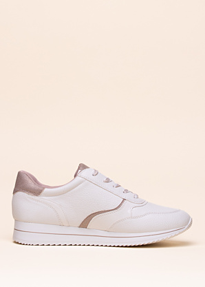 Jana brīvā laika apavi