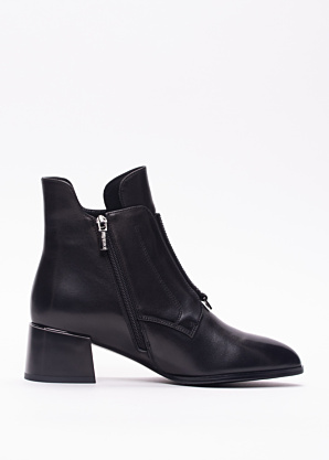 Loretta Vitale puszābaki