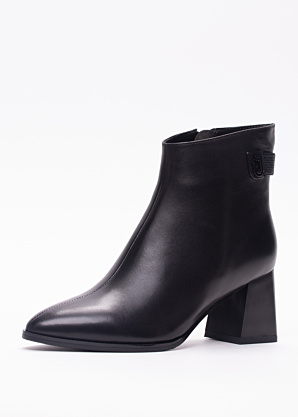 Loretta Vitale puszābaki