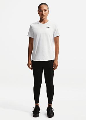 Футболка Club Nike