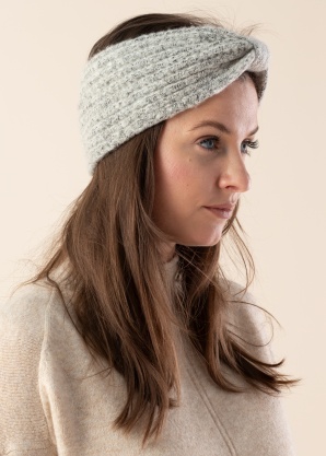 Pieces galvas saite Pyron