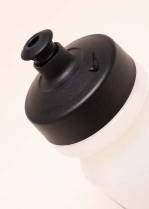 Nike dzēriena pudele