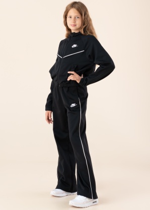 Спортивный комплект Nike