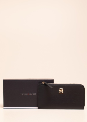 Tommy Hilfiger naudas maks Feminine