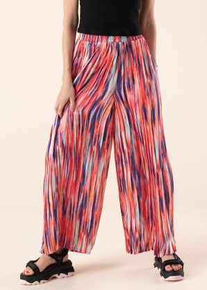 Molly Bracken bikses