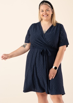 Vila Evoked kleita Kawa