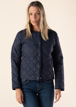 Only pavasara-rudens virsjaka Valentina